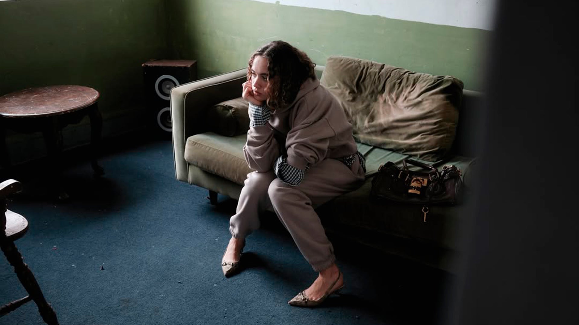 OMARA irrumpe en el streetwear con un debut que se agota en 8 minutos